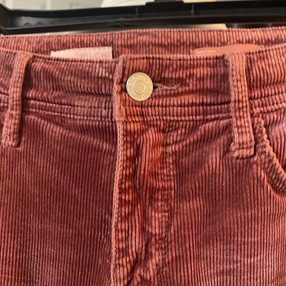 Pilcro by Anthropology pink corduroy Slim Boyfriend crop pants. - Picture 1 of 11